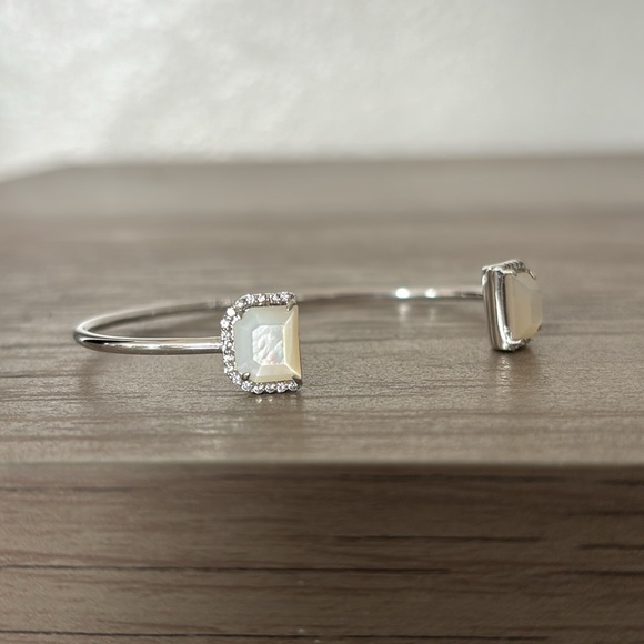 Henri Bendel bracelet - Picture 3 of 7